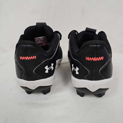 Under Armour Lead Off Youth Cleats, Size Y8