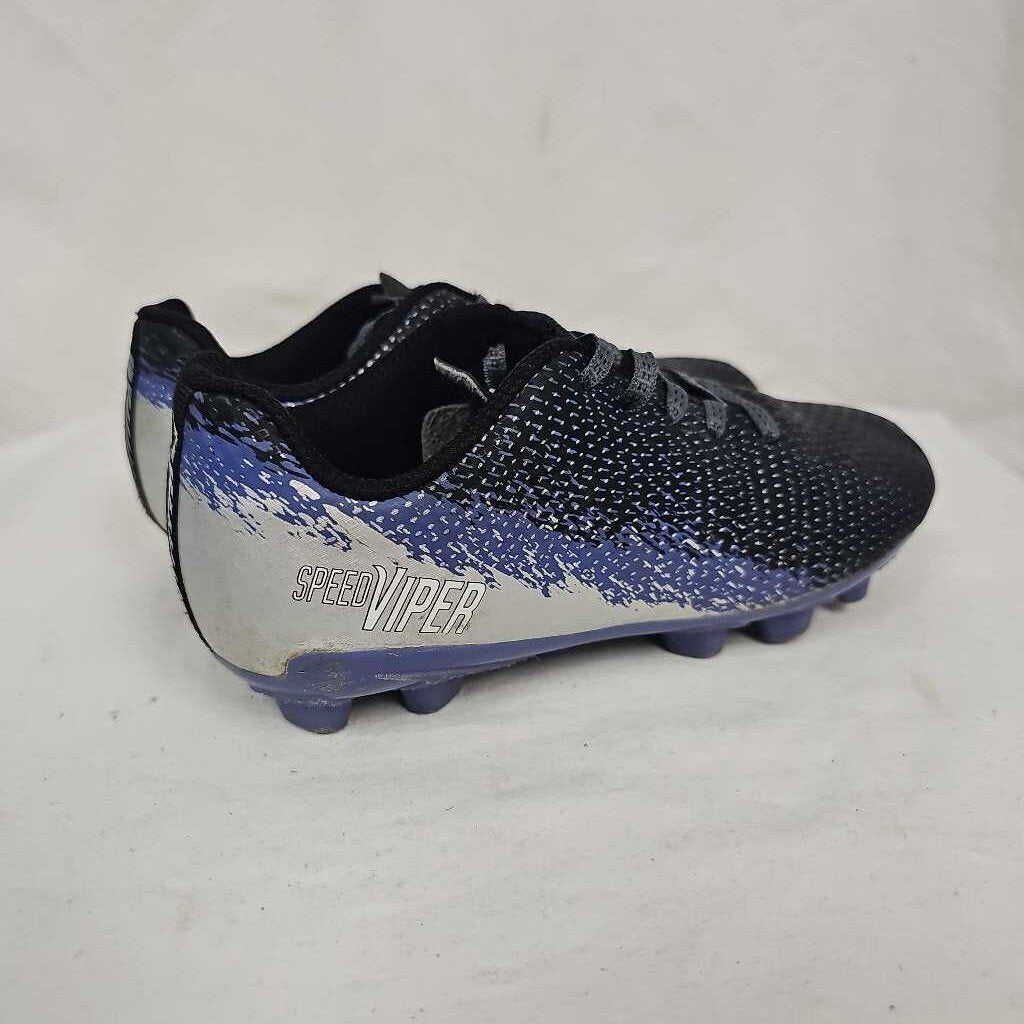 DSG Speed Viper Youth Soccer Cleats, Size Y12