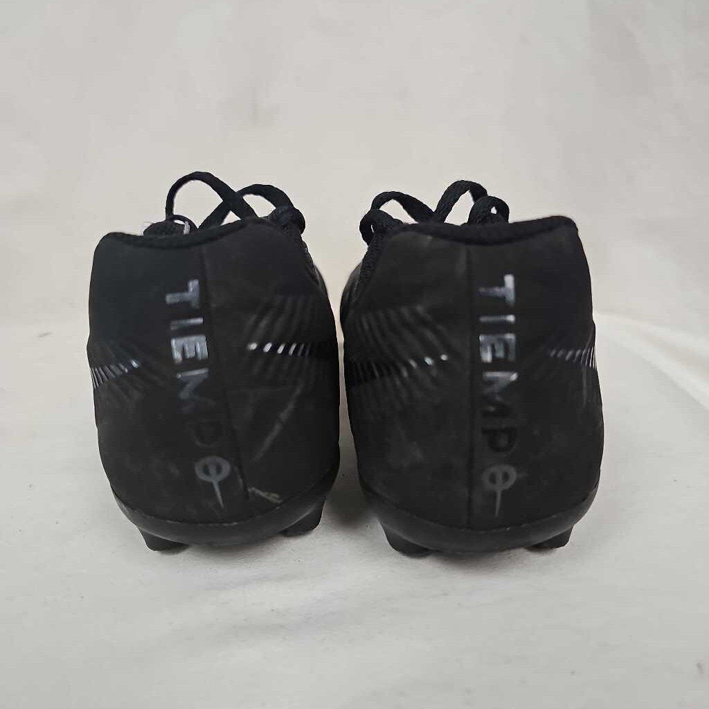 Nike Tiempo Kid's Soccer Cleats, Size 2