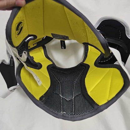 Bauer Supreme S170 Youth Hockey Shoulder Pads, Size Small