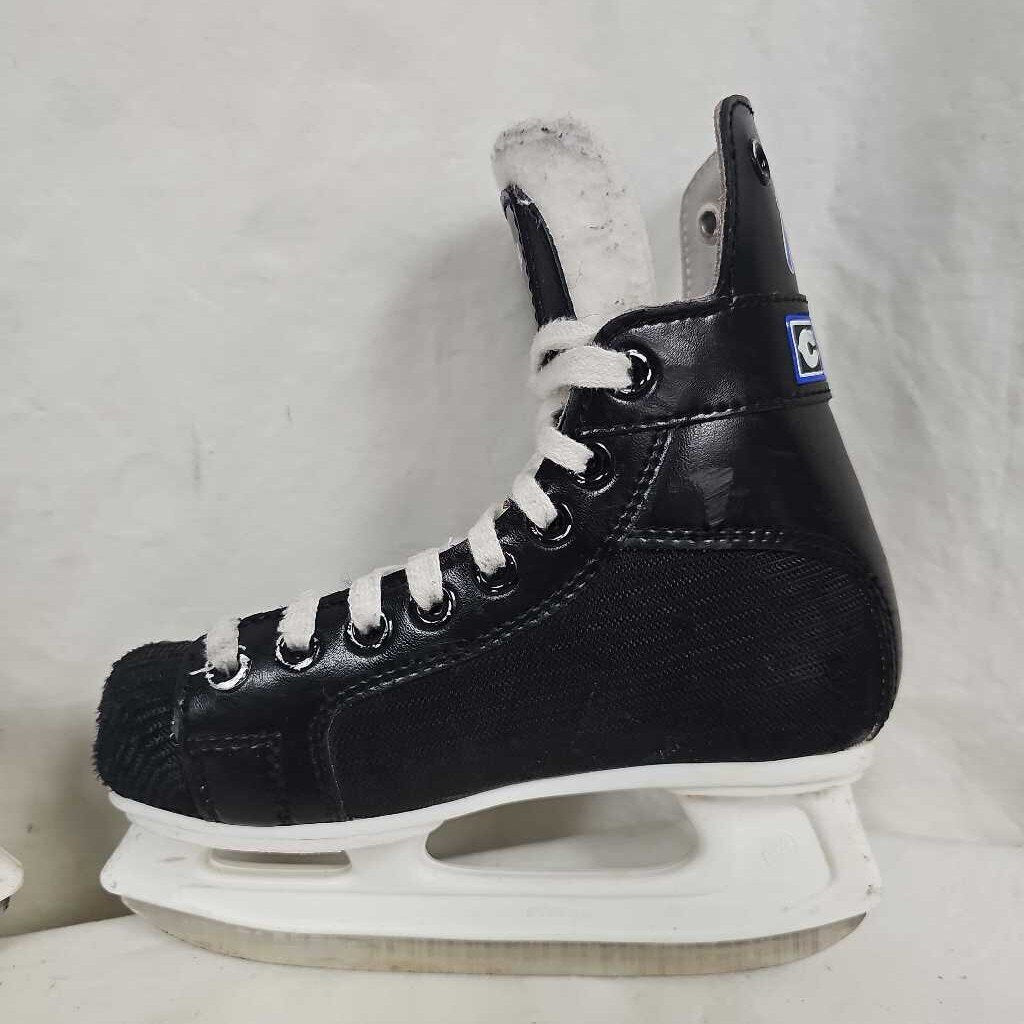 CCM Rapide 101 Youth Hockey Skates, Size Y12