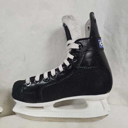 CCM Rapide 101 Youth Hockey Skates, Size Y12