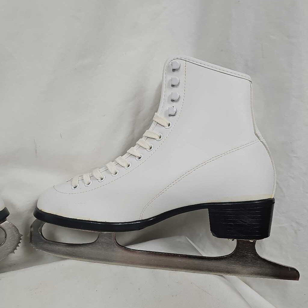 CCM Silouette Women's Figure Skates, Size 9