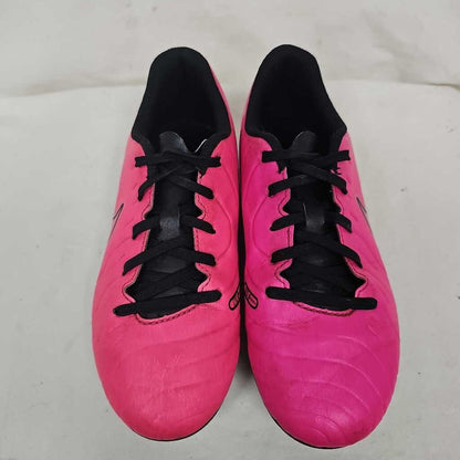 Nike Tiempo Soccer Cleats, Size 4