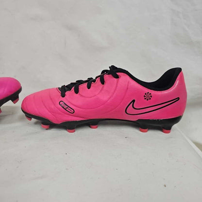 Nike Tiempo Soccer Cleats, Size 4