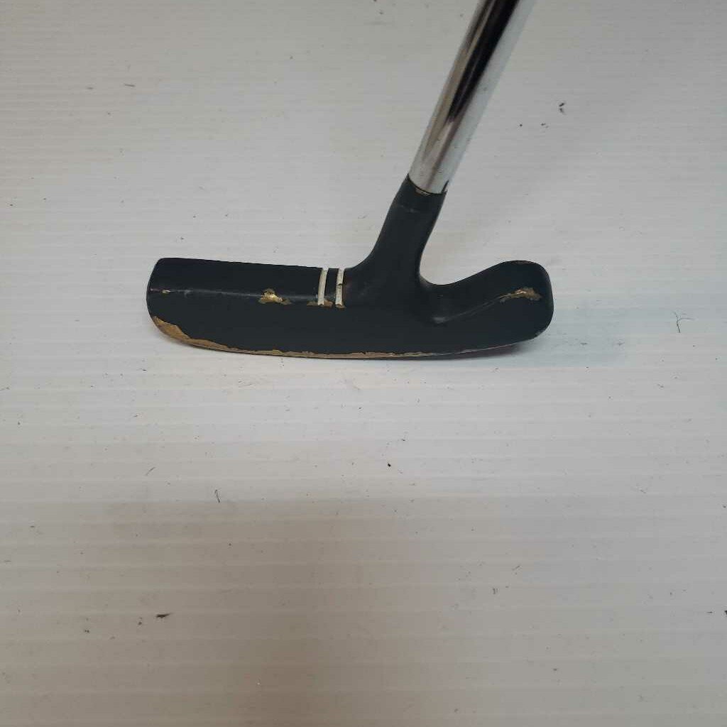 Accushnet Bulls Eye 35A Blade Putter