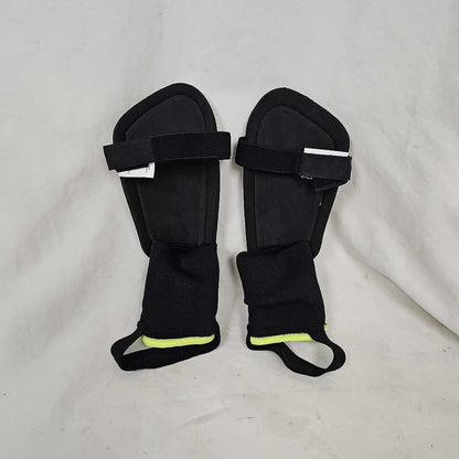 Athletic Works Stirrup Style Youth Soccer Shin Guards, Size Small