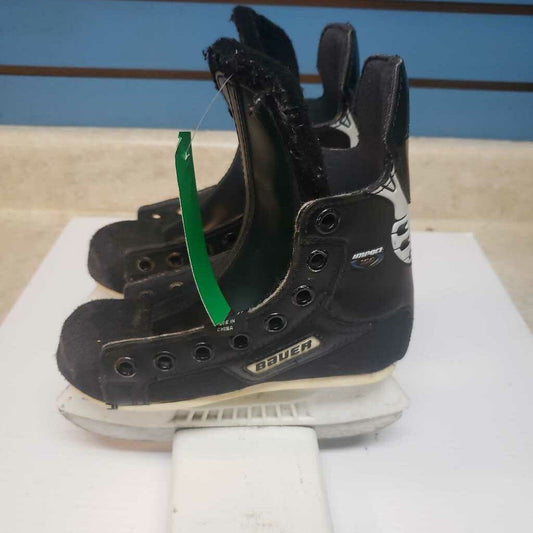 Bauer Impact 100 Hockey Skates, Size Y10