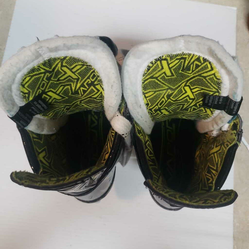 Bauer Vapor 3X Hockey Skates, Size 2