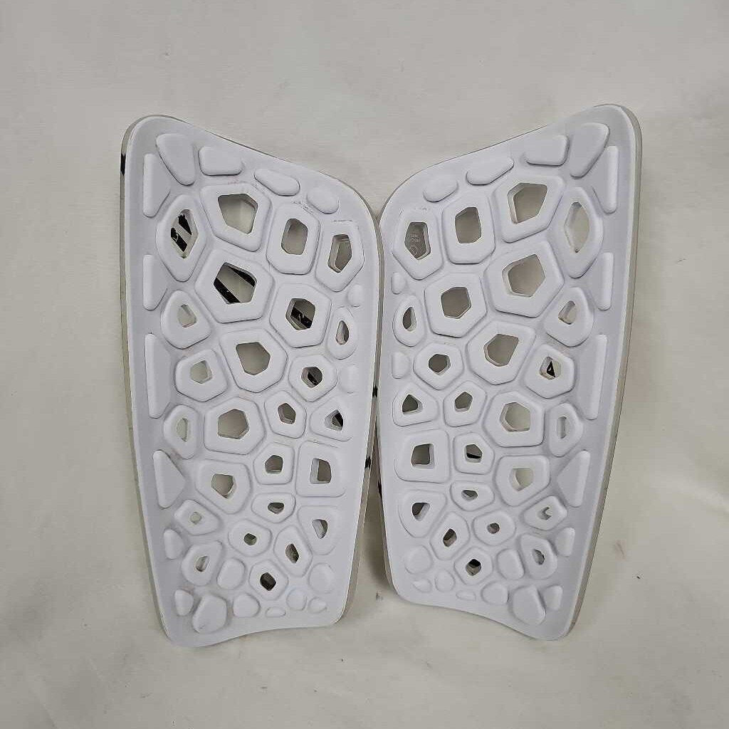 Nike Mercurial Lite Soccer Shin Guards, XL