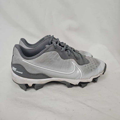 Nike Diamond Baseball Softball Cleats, Size 3.5