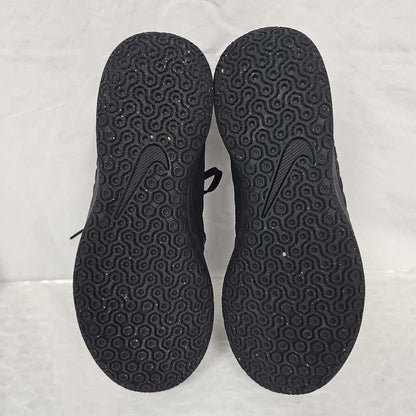 Nike HyperVenom Indoor Soccer Shoes, Size 2