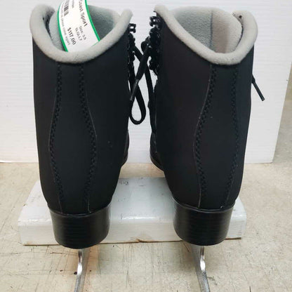 Jackson Mystique Boy's Figure Skates, Size 3.5