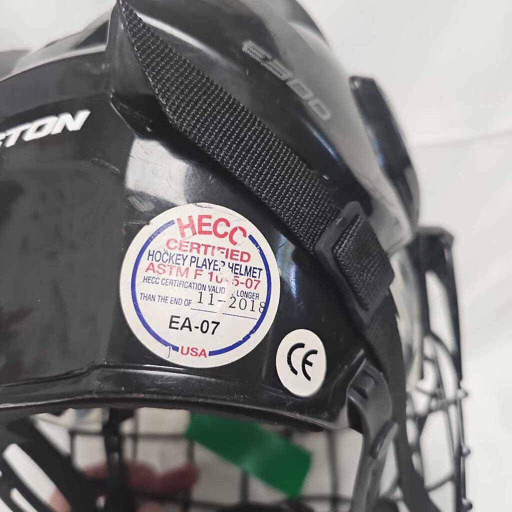 Easton E300 Hockey Helmet Combo- Small