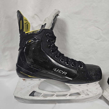 Bauer Supreme M4 Intermediate Hockey Skates, Size 5.5 Fit 3