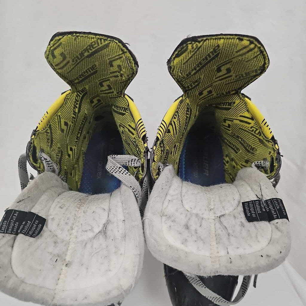 Bauer Supreme M4 Junior Hockey Skates, Size 3.5