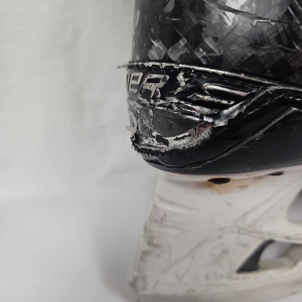 Bauer Supreme Mach Intermediate Hockey Skates, Size 6.5 Fit 2