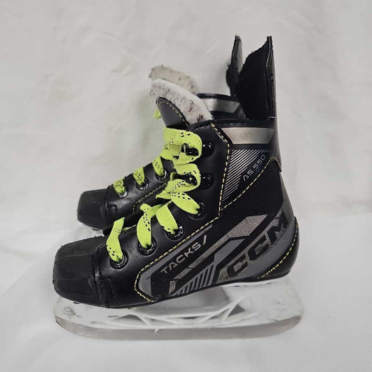 CCM Tacks AS 550 Youth Hockey Skates, Size Y10