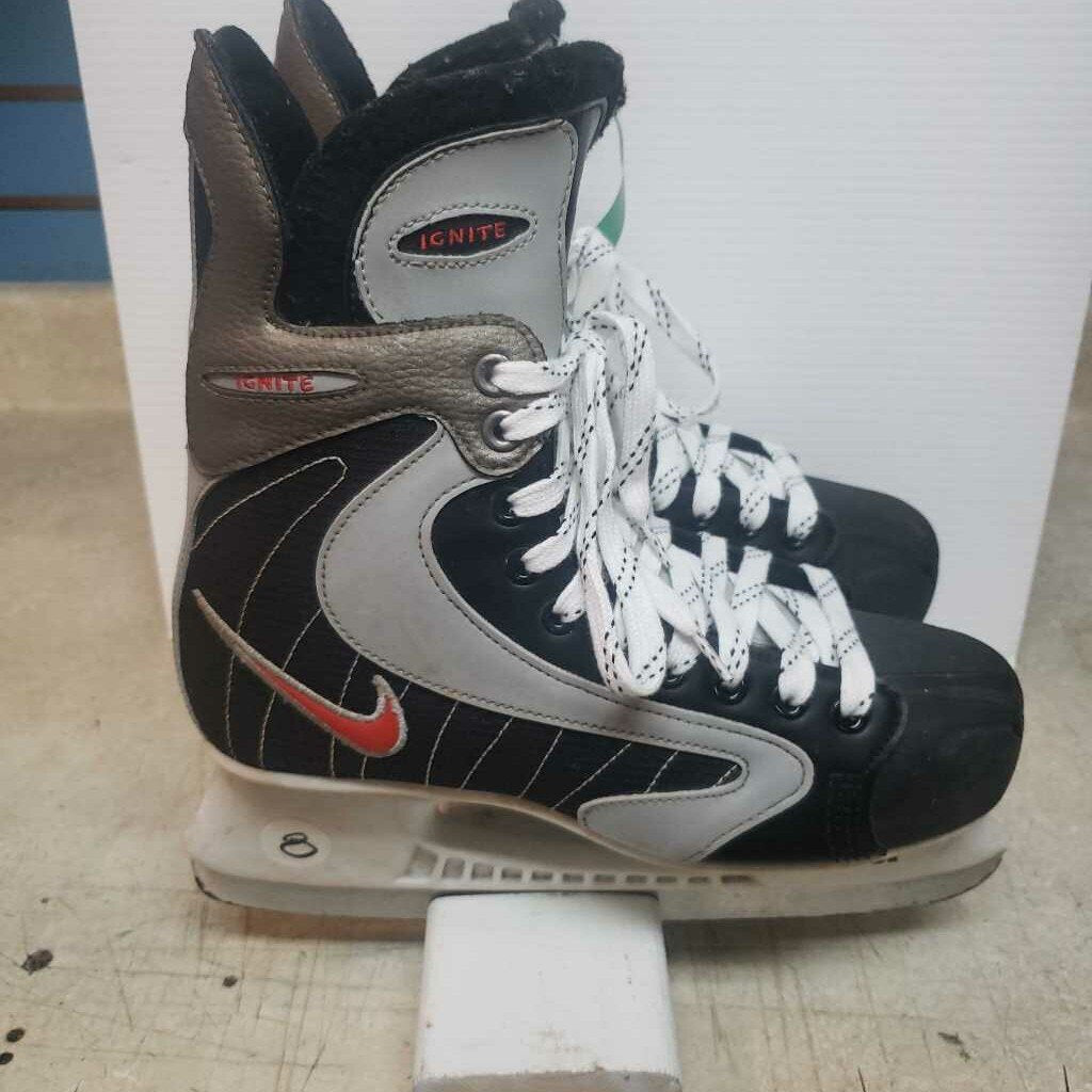 Nike Ignite Hockey Skates, Size 9
