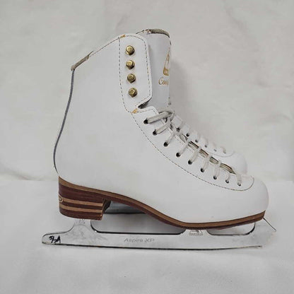 Jackson Competitor Figure Skates, Size 4 C