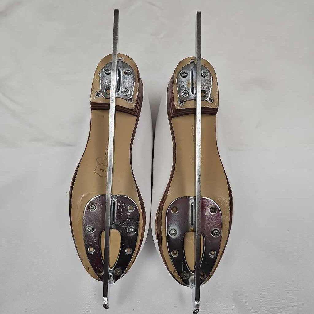 Jackson Competitor Figure Skates, Size 4 C