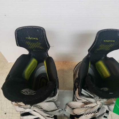 CCM Tacks XF80 Intermediate Hockey Skates, Size 4.5