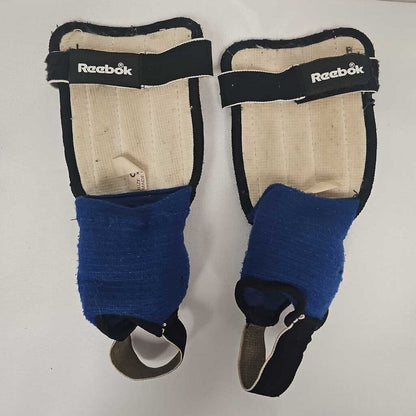 Reebok Stirrup Style Soccer Shin Guards, Size XXS