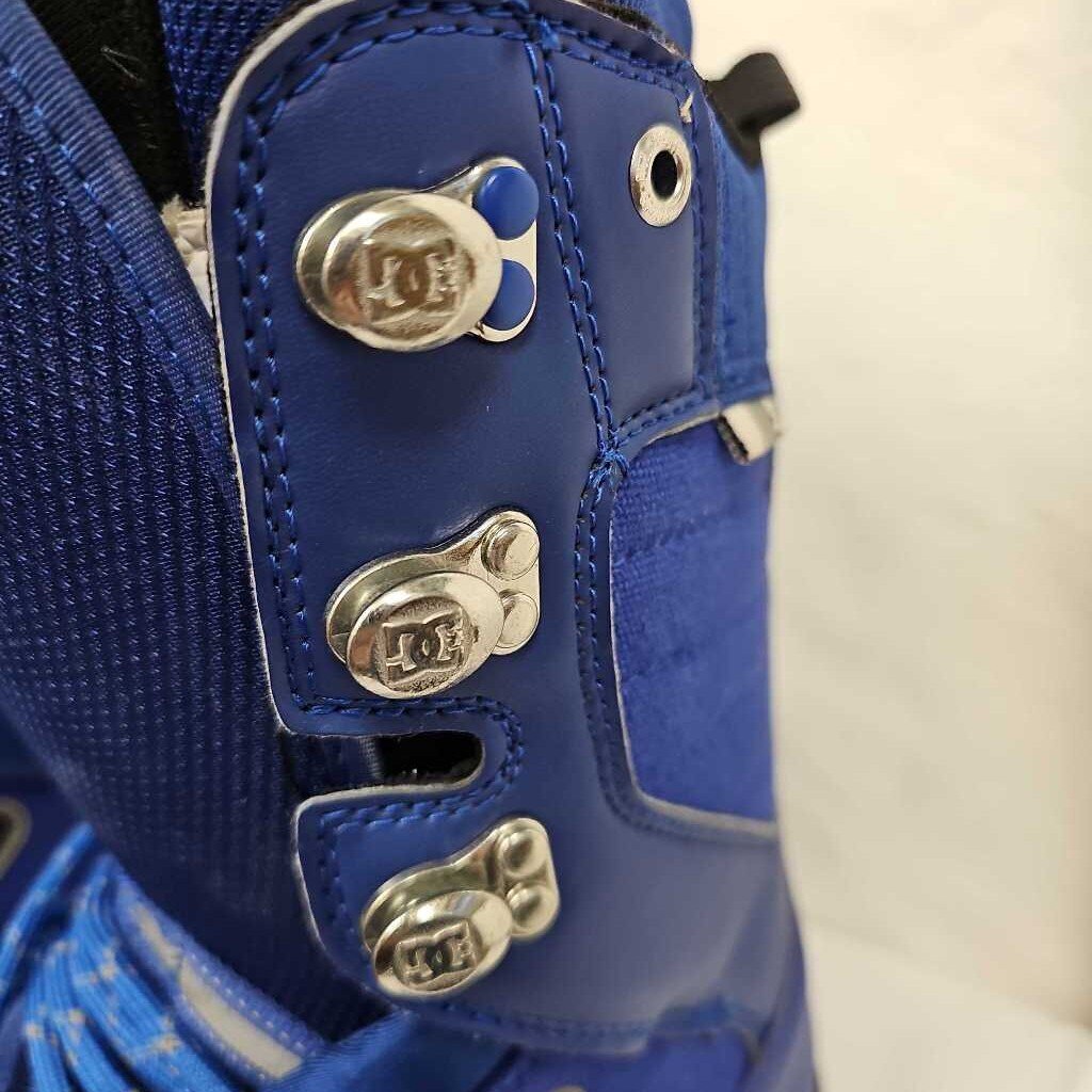 DC Mutiny Snowboard Boots, Men's 7.5