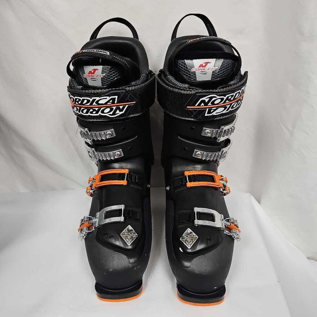 Nordica NRGY Pro 4 Ski Boots, Size 27.0