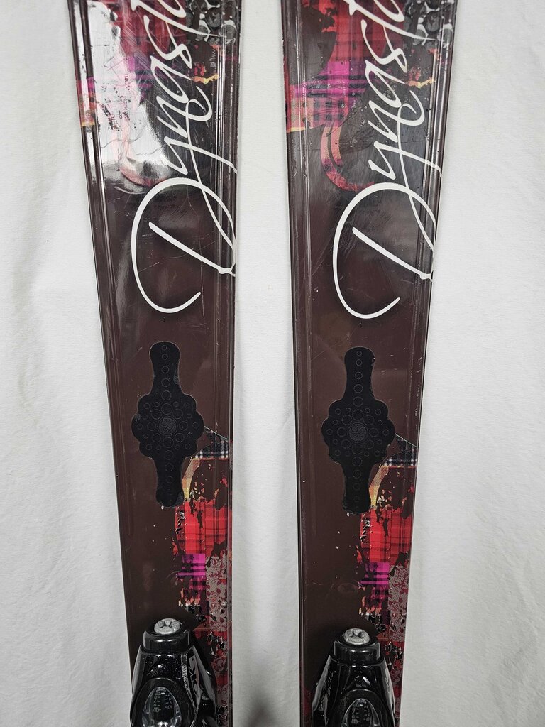 Dynastar Exclusive Intuitiv DNstar Women's ski's with Look Bindings, 148cm