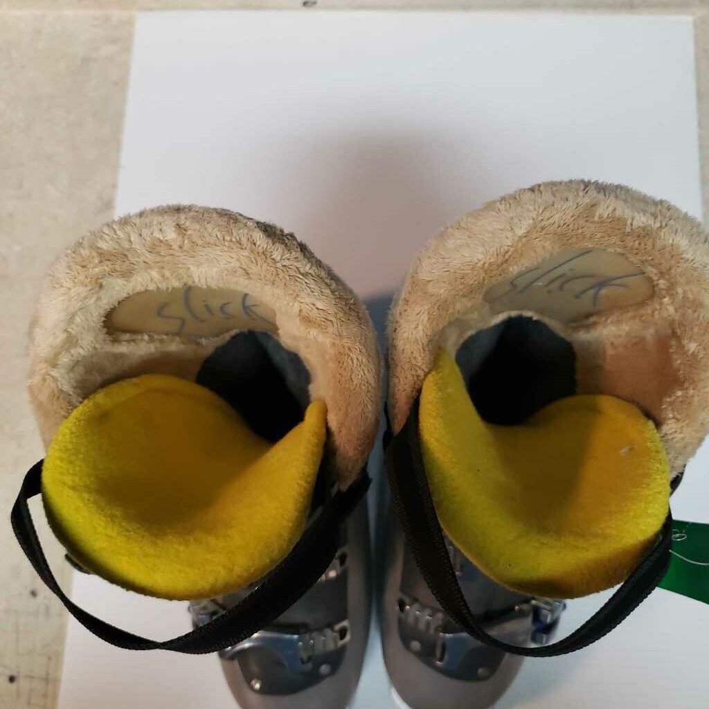 Salomon Irony 6 Ski Boots, Mondopoint 25.5