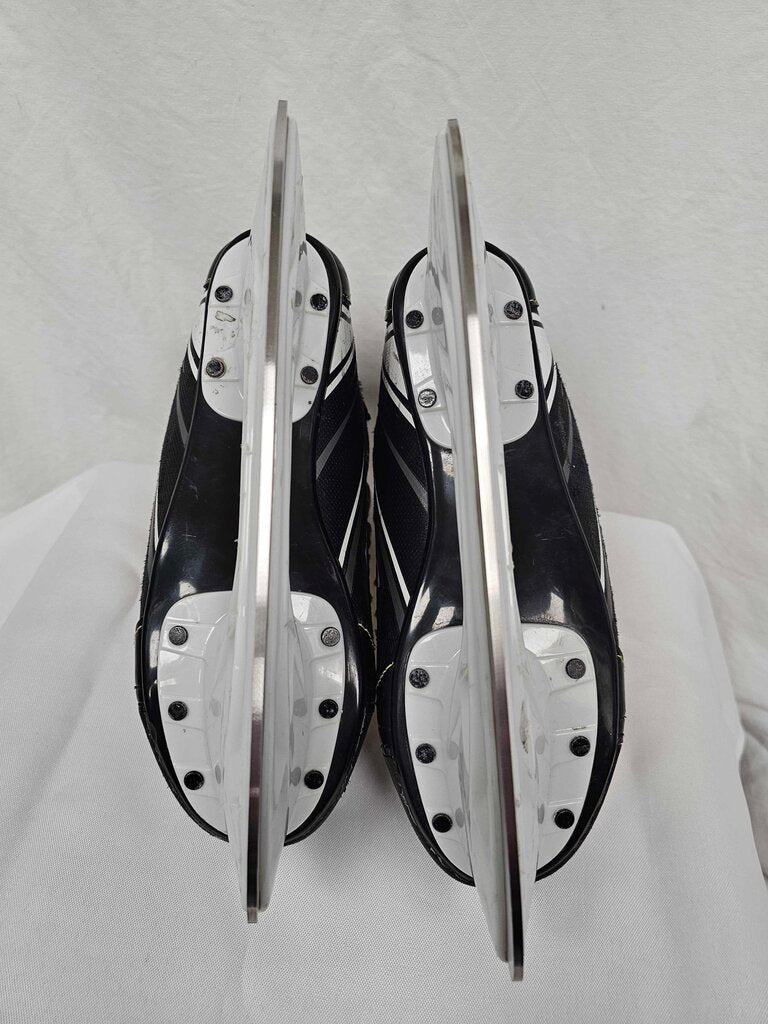 CCM Tacks 9040 Junior Hockey Skates, Size 3