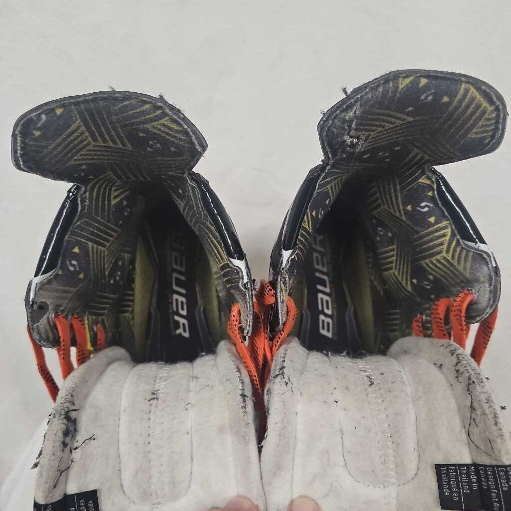 Bauer Supreme M40 Junior Hockey Skates, Size 3