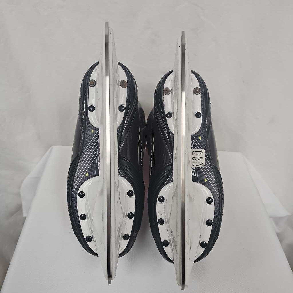 Bauer Supreme M40 Junior Hockey Skates, Size 3