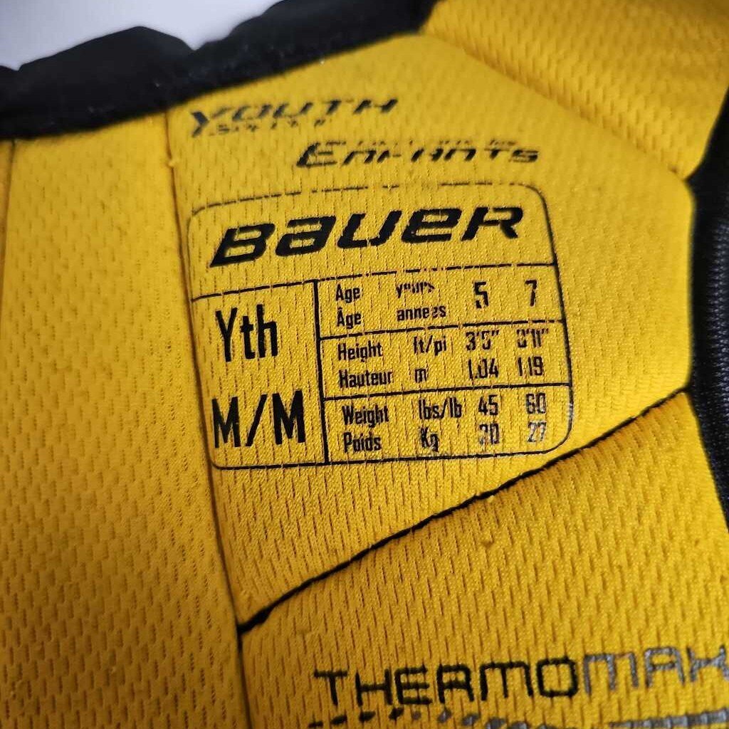 Bauer Supreme TotalOne MX3 Youth Hockey Shoulder Pads, Size Medium