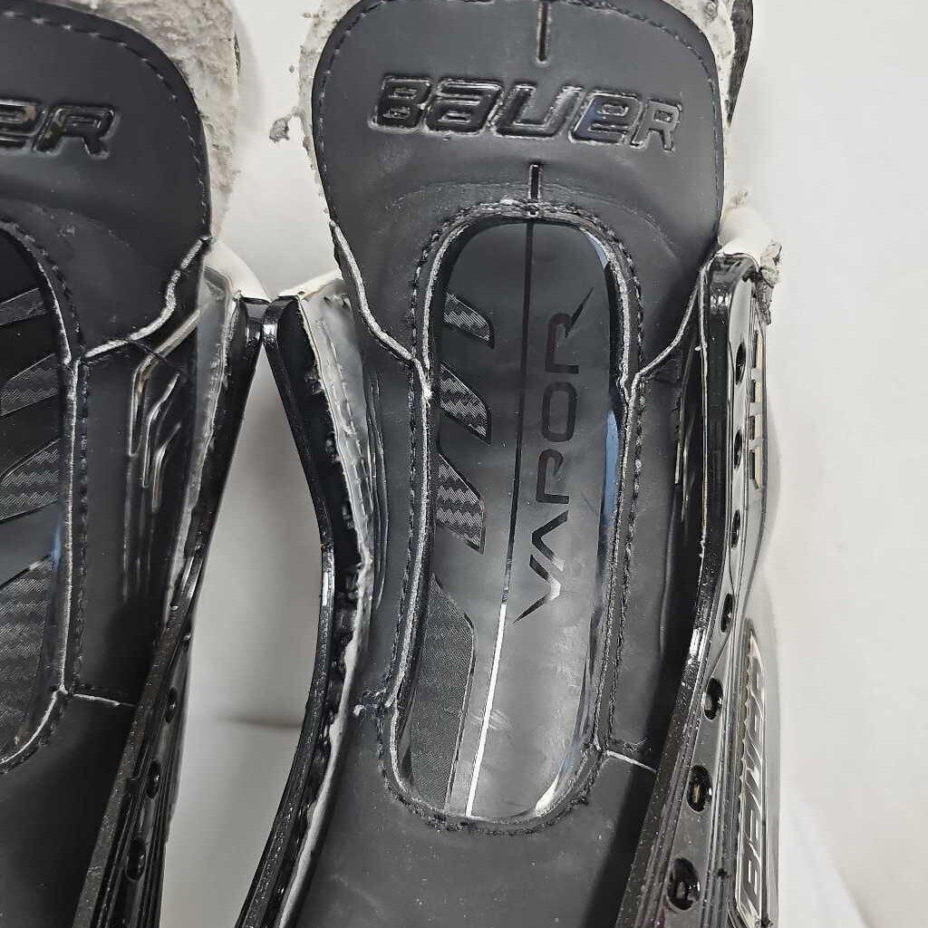 Bauer Supreme TotalOne MX3 Senior Hockey SKates, Size 8.5
