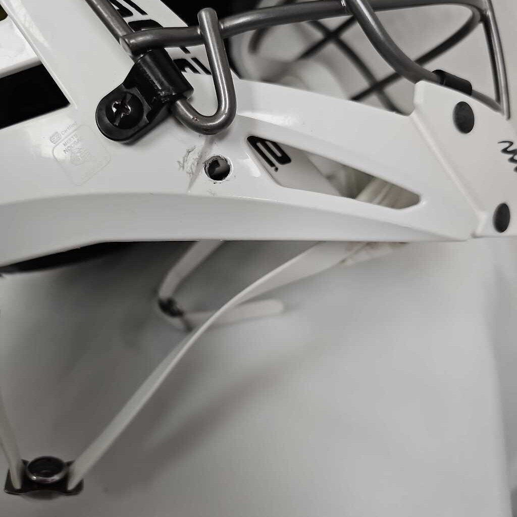 Cascade CS-R Youth Lacrosse Helmet