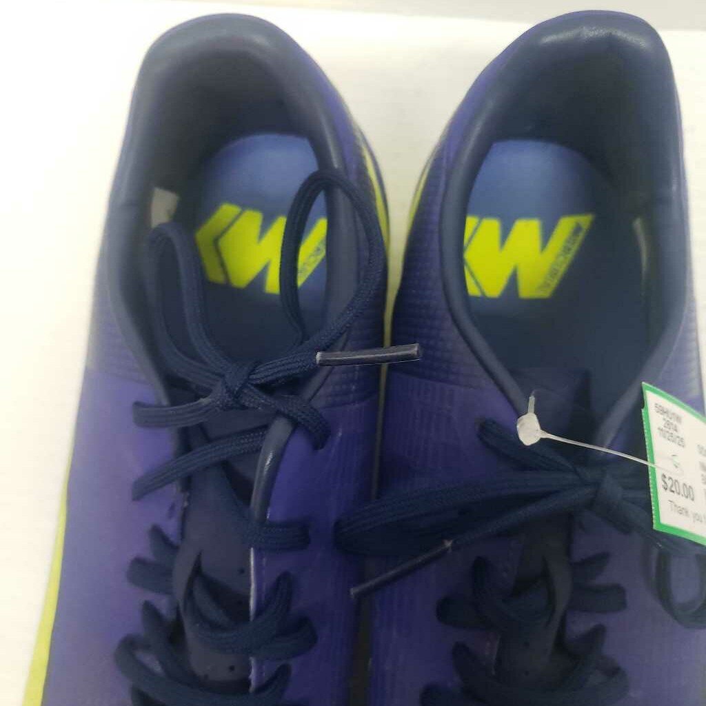 Nike Mercurial Soccer Cleats - Size 8