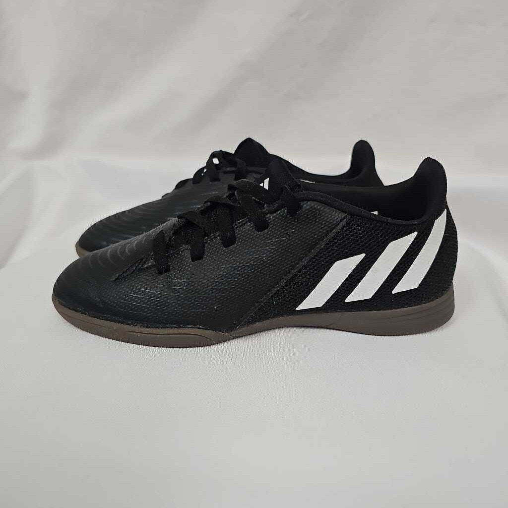Adidas Predator Indoor Soccer Shoes, Size 2.5