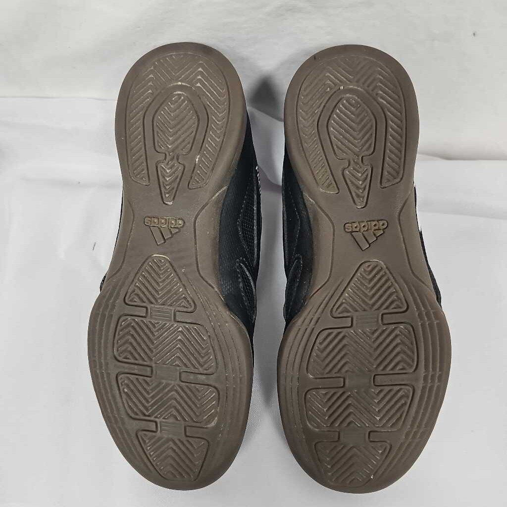 Adidas Predator Indoor Soccer Shoes, Size 2.5