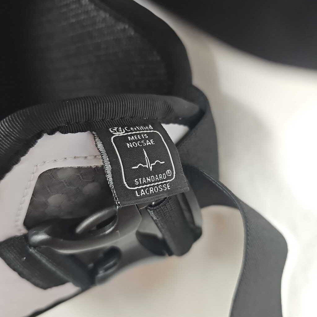 STX Cell 6 Lacrosse Shoulder Pads - Size Large