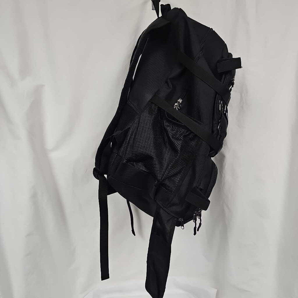 Large Capacity Lacrosse Backpack