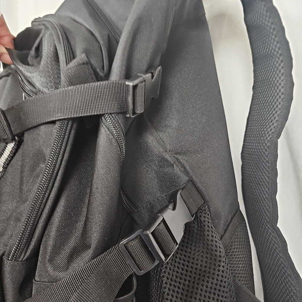 Large Capacity Lacrosse Backpack