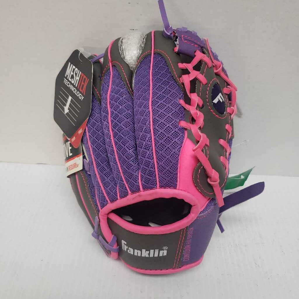 Franklin Mesh Tek Model 22867 T-Ball Glove RH Throw 9.5" Includes Ball