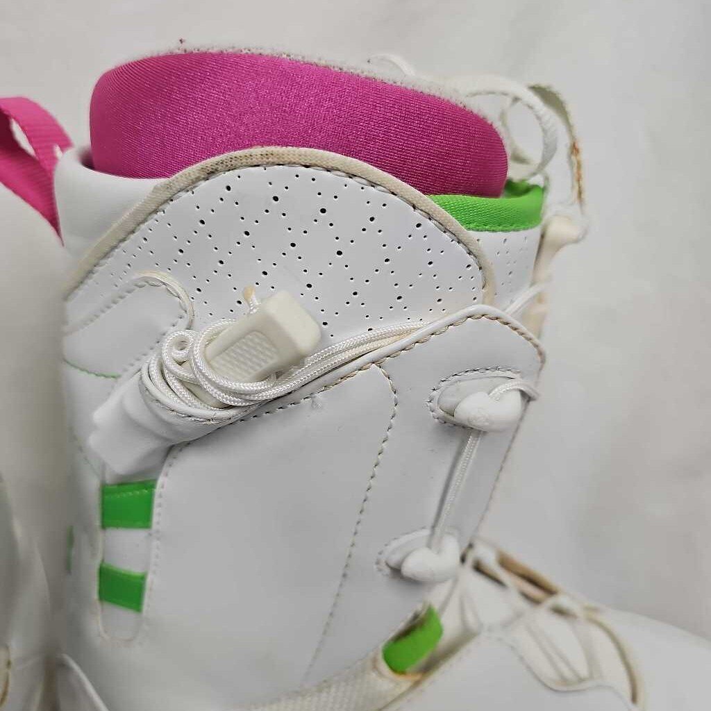 K2 Mink Womens Fast-In Snowboard Boots, Size 6.5