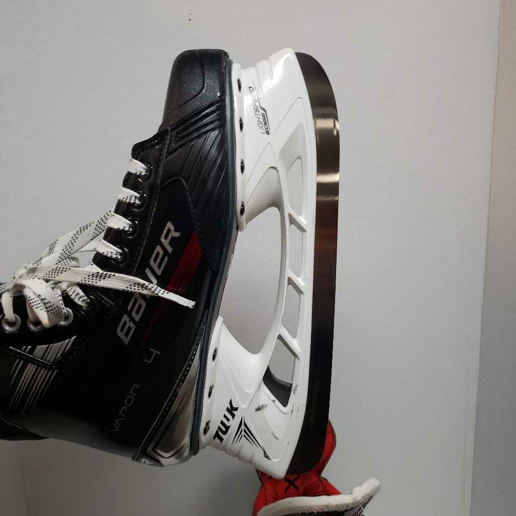 Bauer Vapor X4 Hockey Skates - Size 9 Fit 1