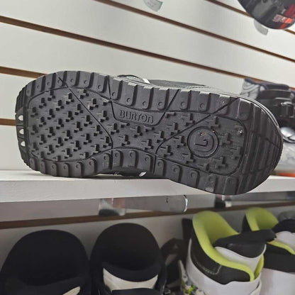 Burton Invader '10 Men's Snowboard Boots | 7.5 | Black