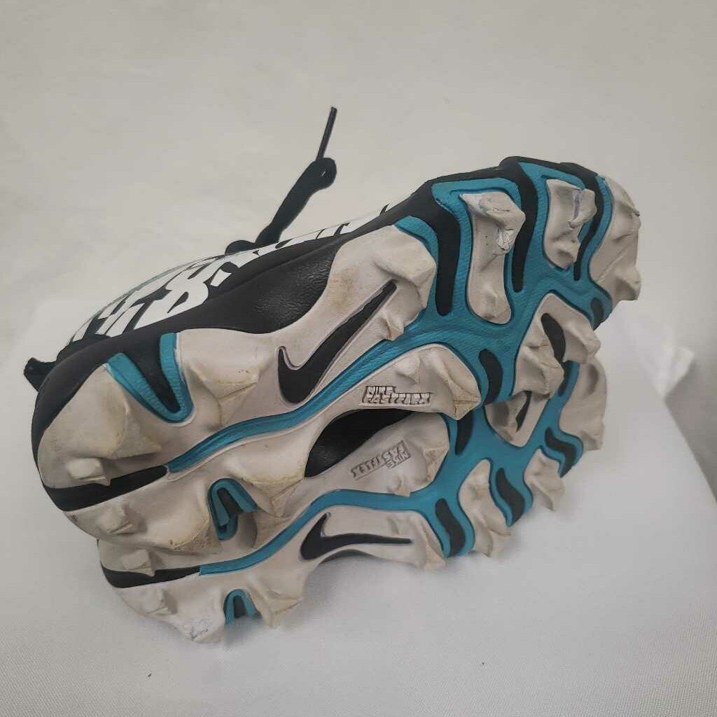 Nike Fastflex Baseball/Softball Cleats - Size Y11