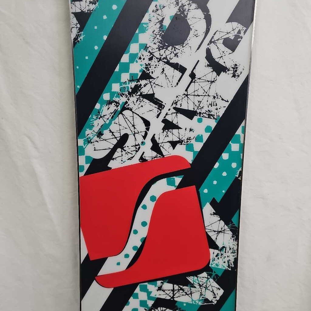 SnowJam Riot Snowboard |130cm | Freestyle/All-Mountain | True Twin