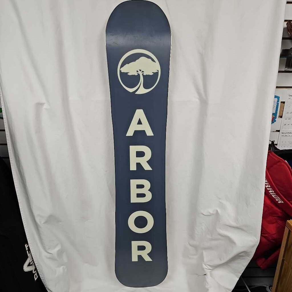 Arbor Foundation 2023 Snowboard | 155cm | All-Mountain | Directional Twin